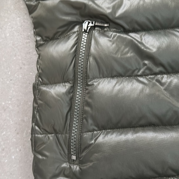 Marmot Women’s Ski Jacket Size Medium - Picture 1 of 4